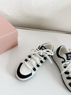 M-Sneakers