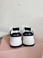 M-Sneakers