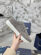 D-Sneakers