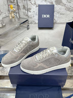 D-Sneakers