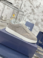 D-Sneakers
