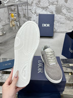 D-Sneakers