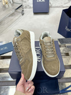 D-Sneakers