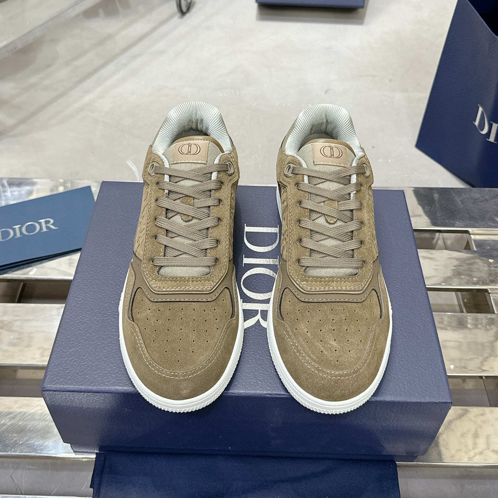 D-Sneakers