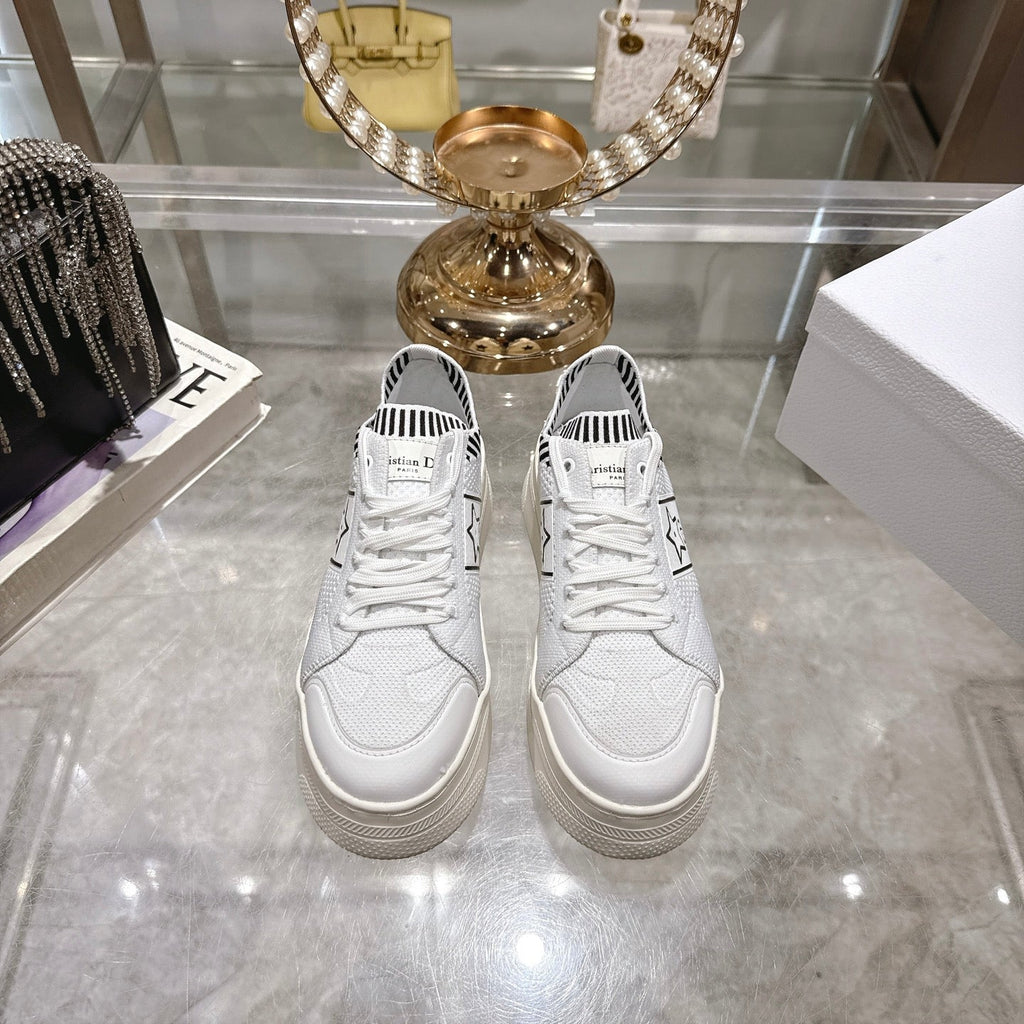 D-Sneakers