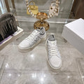 D-Sneakers