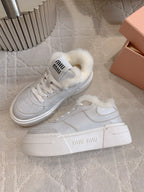 M-Sneakers