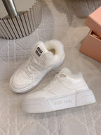M-Sneakers