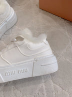 M-Sneakers