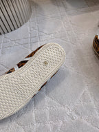 S-Sneakers