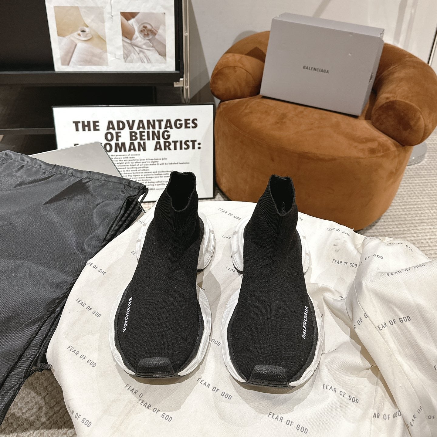 B-Sneakers