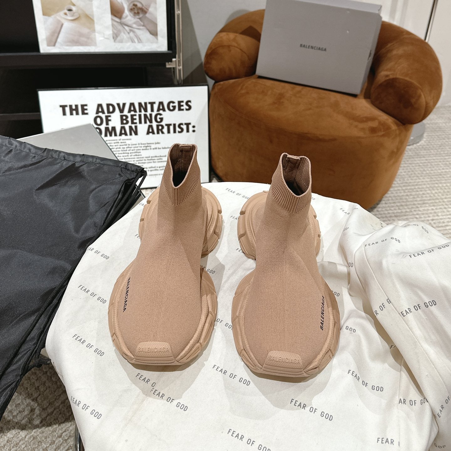 B-Sneakers