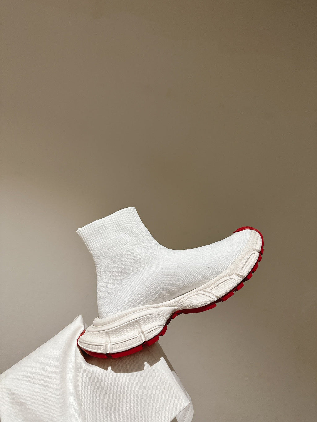 B-Sneakers