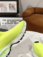 B-Sneakers