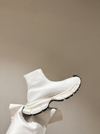 B-Sneakers