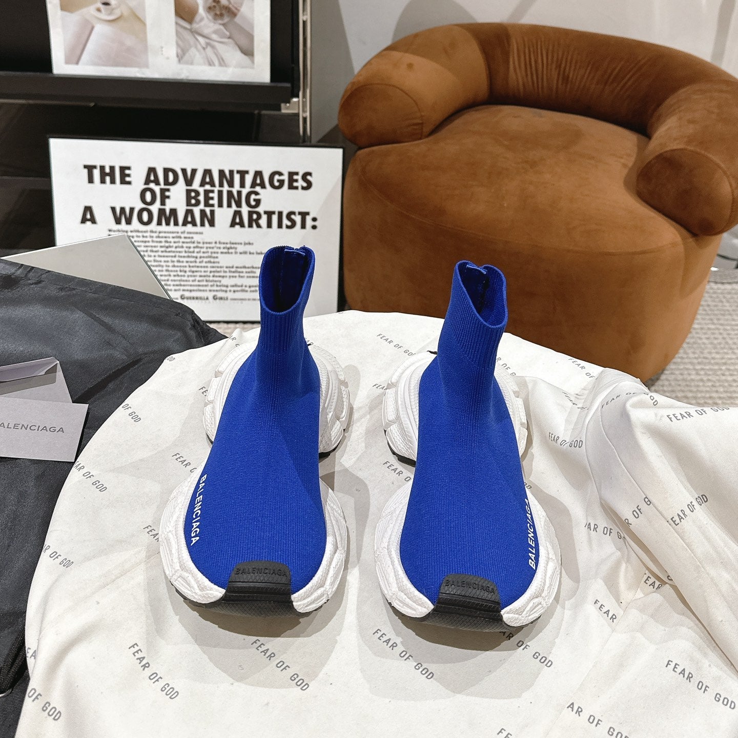 B-Sneakers