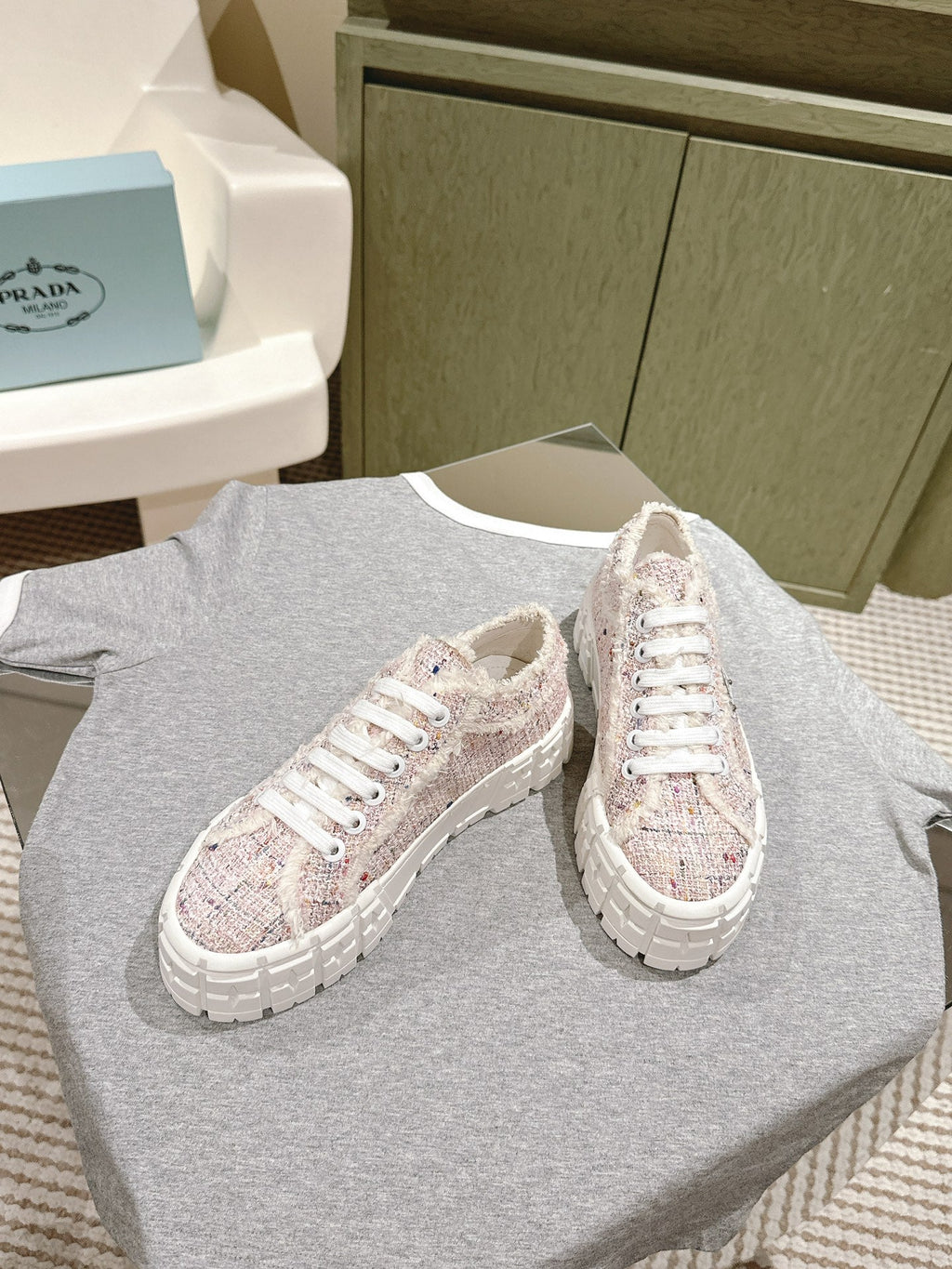 P-Sneakers