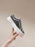 P-Sneakers