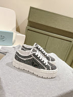 P-Sneakers
