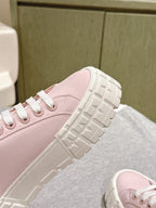 P-Sneakers