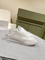 H-Sneakers