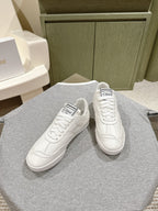 H-Sneakers