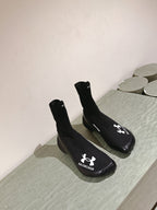 B-Sneakers
