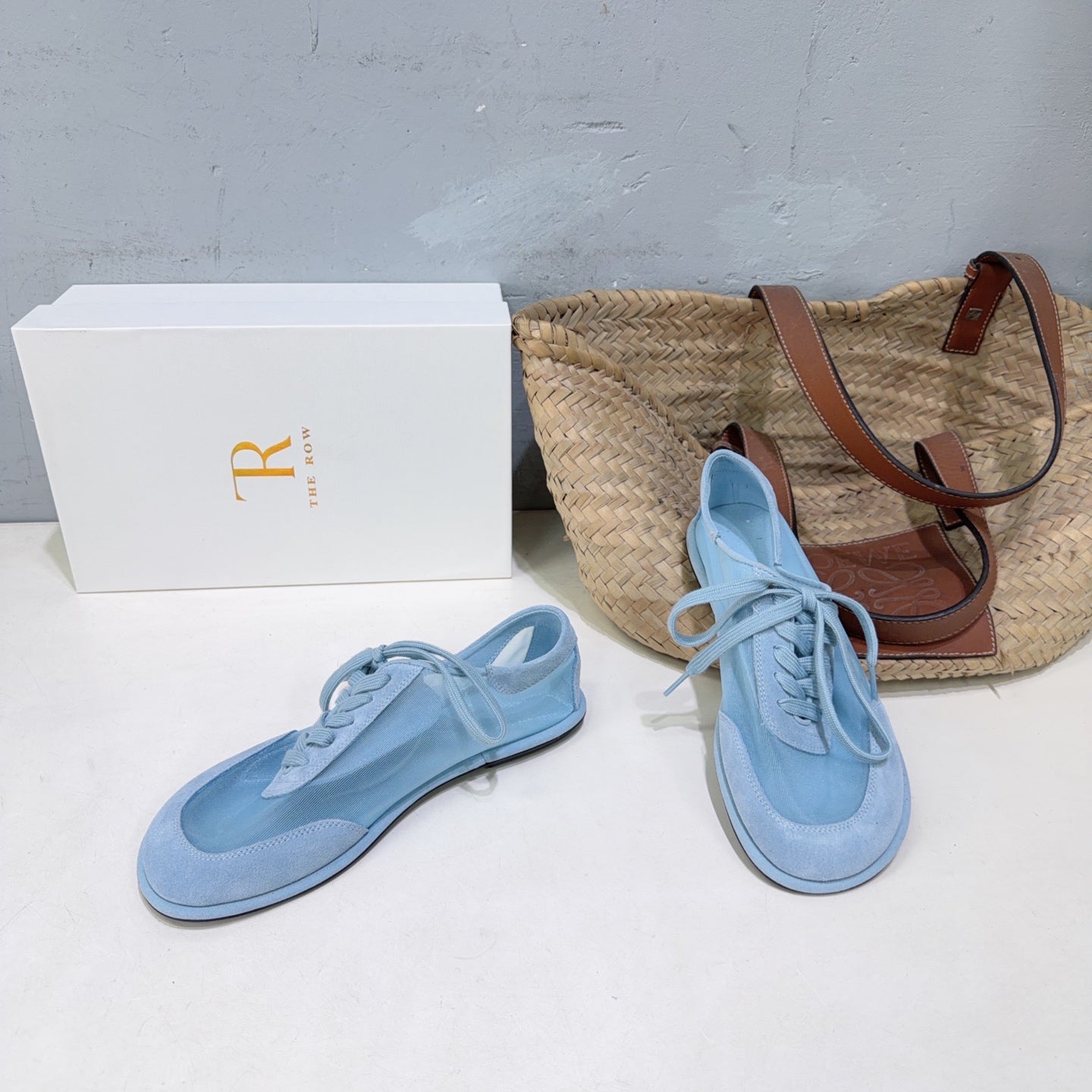 T-Sneakers