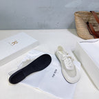 T-Sneakers