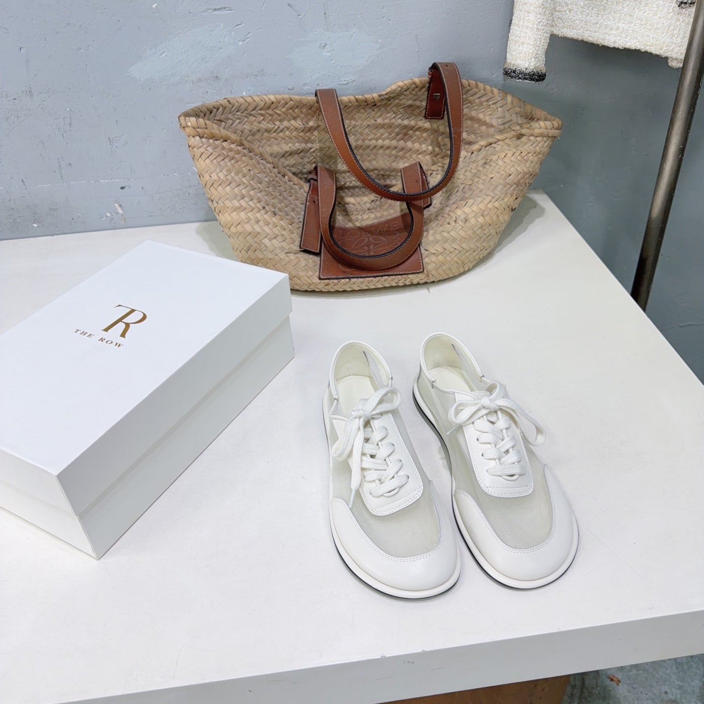 T-Sneakers