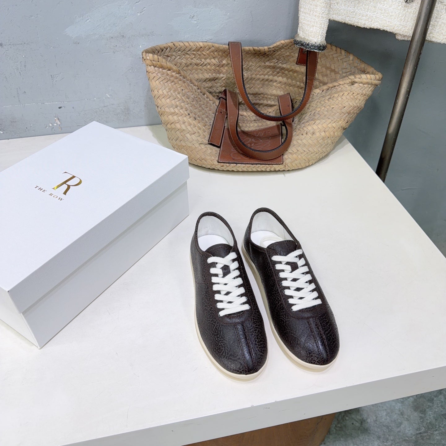 T-Sneakers