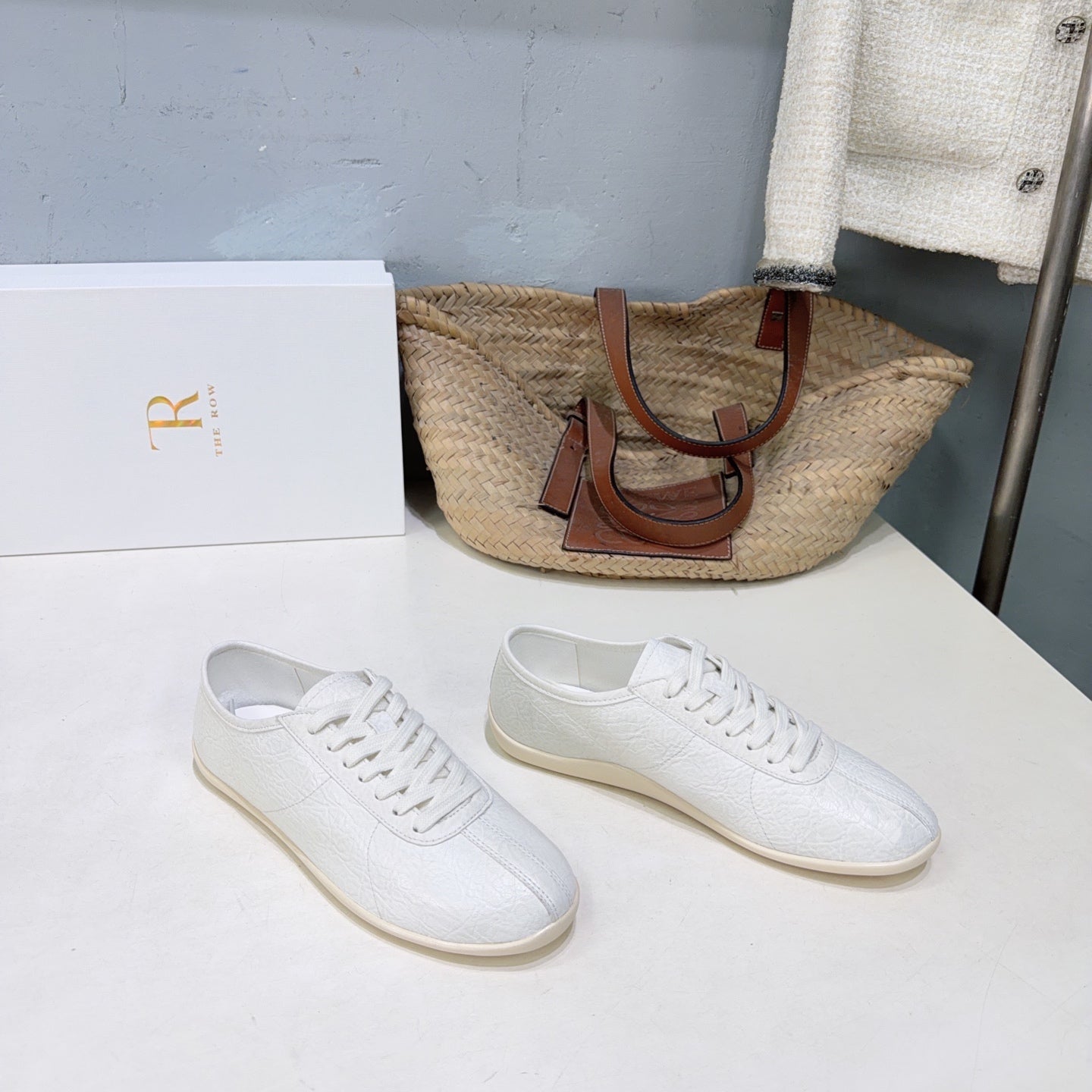 T-Sneakers