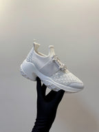 R-Sneakers