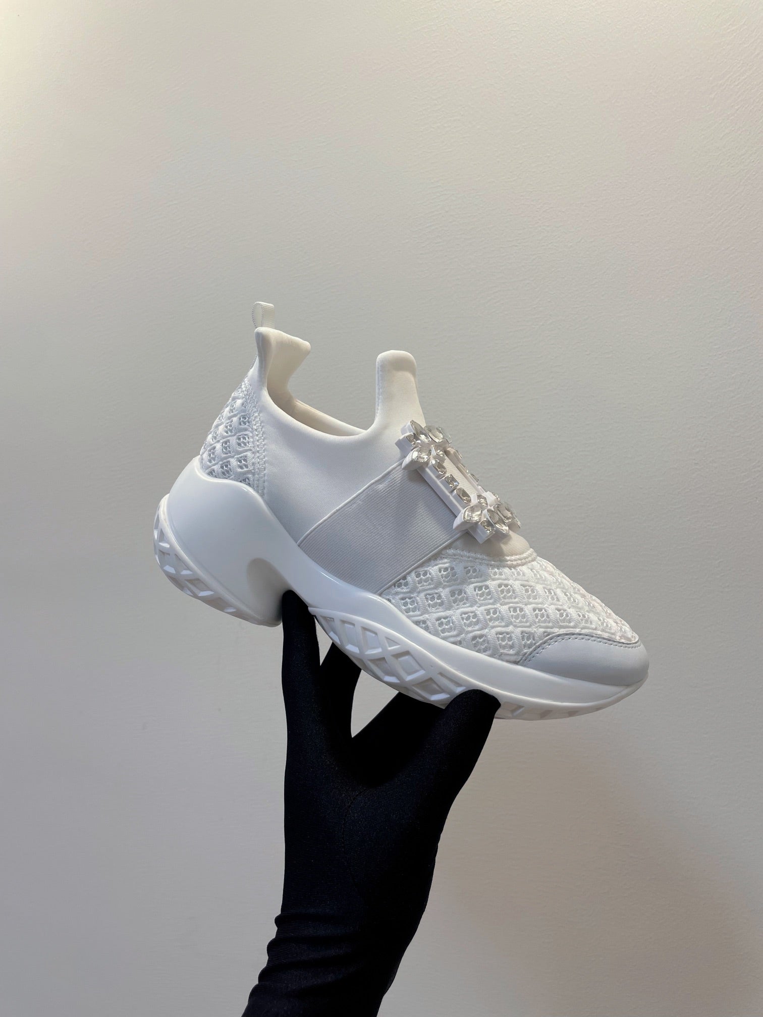 R-Sneakers