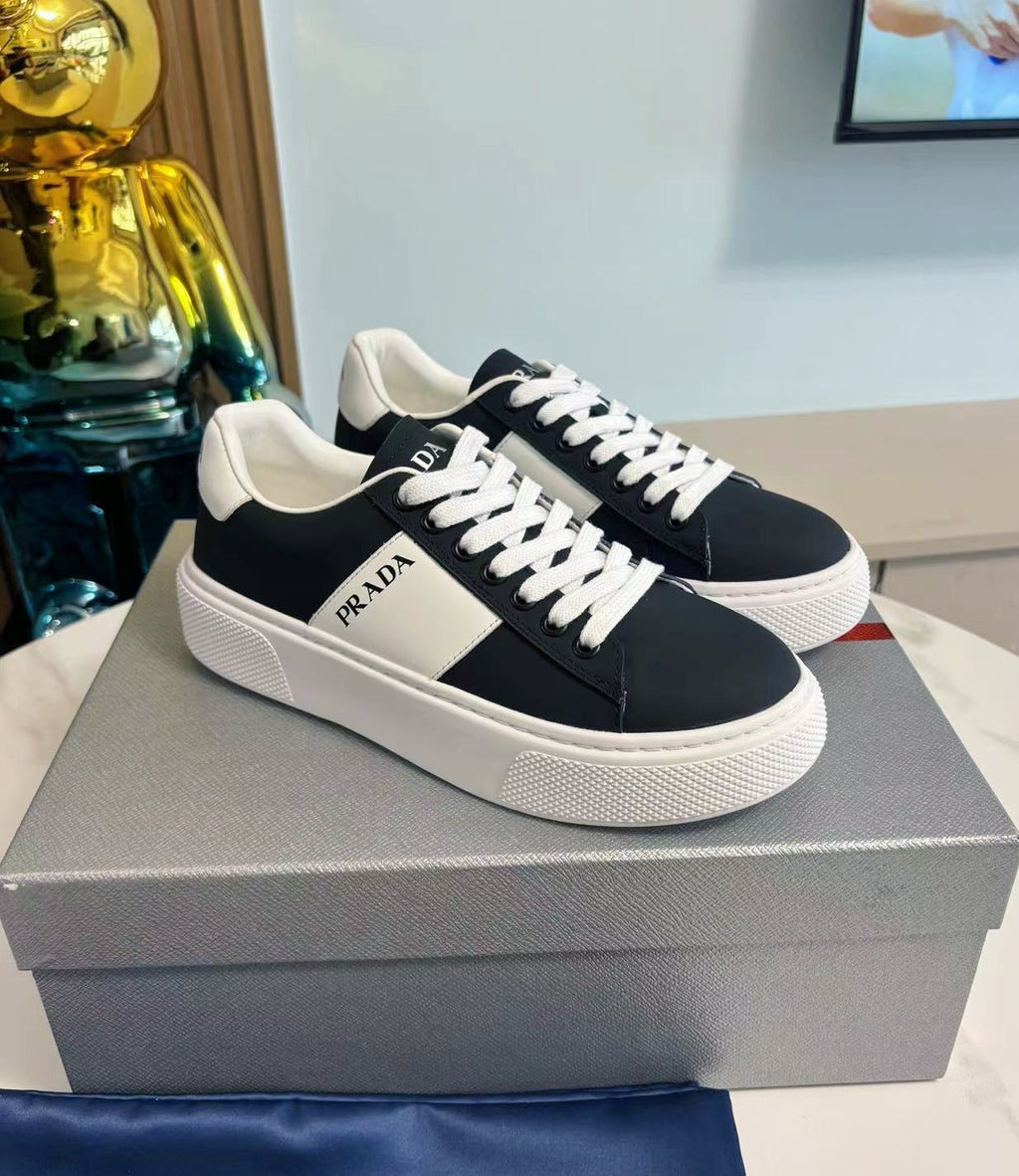 P-Sneakers