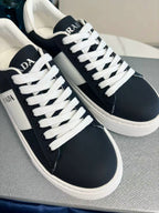 P-Sneakers