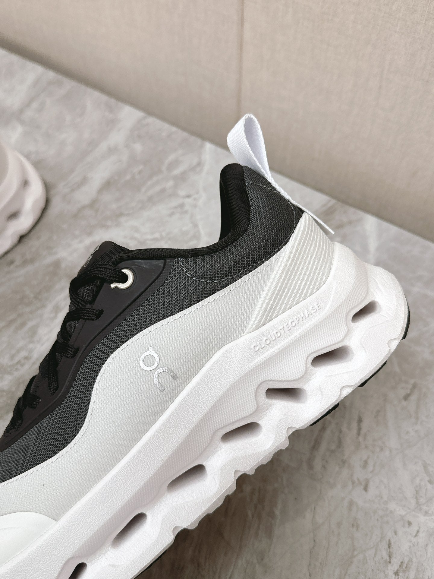 L2-Sneakers