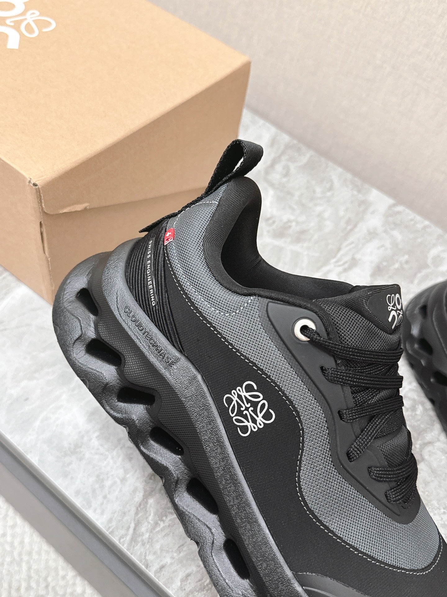 L2-Sneakers
