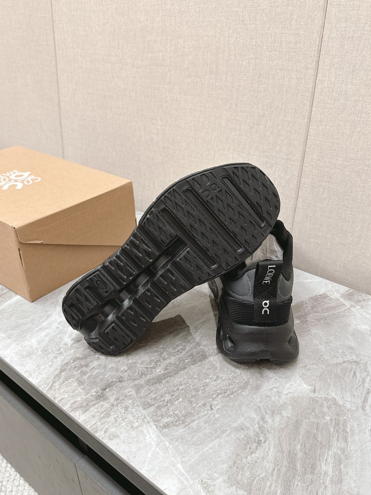 L2-Sneakers