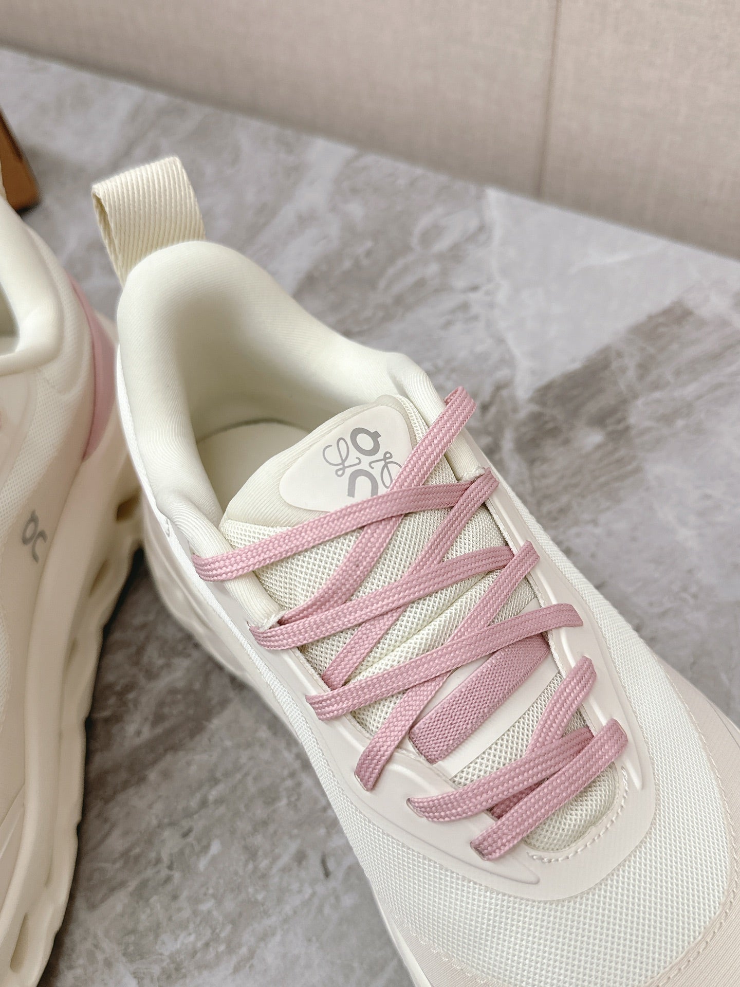 L2-Sneakers