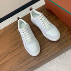 L-Sneakers