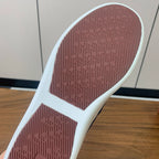L-Sneakers
