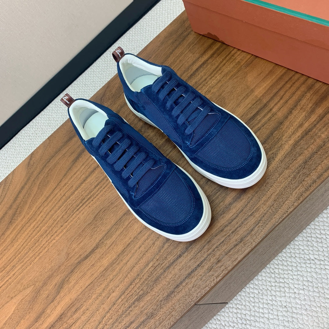 L-Sneakers