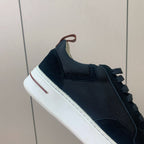 L-Sneakers