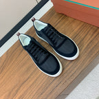 L-Sneakers
