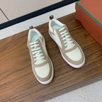 L-Sneakers