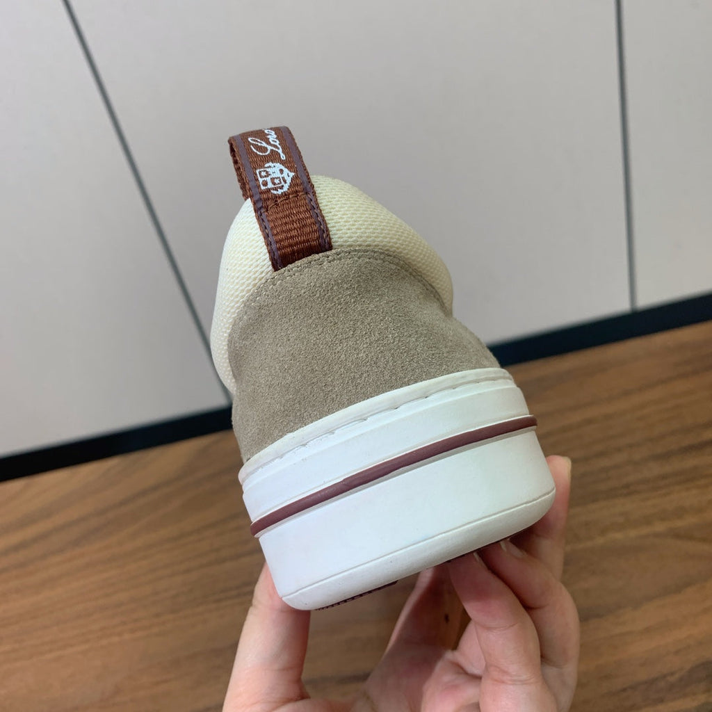 L-Sneakers