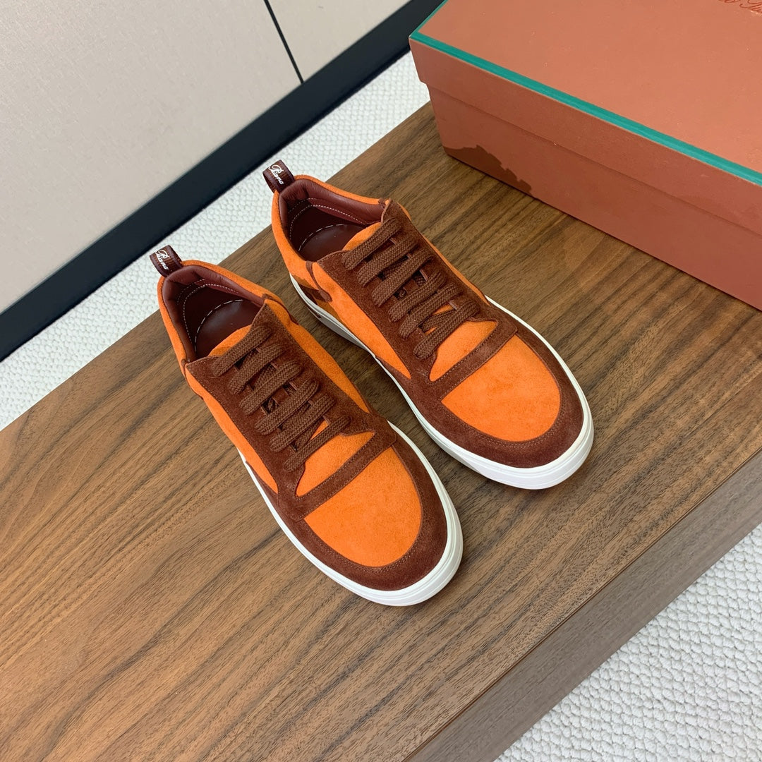 L-Sneakers