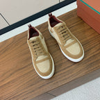 L-Sneakers