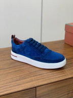 L-Sneakers